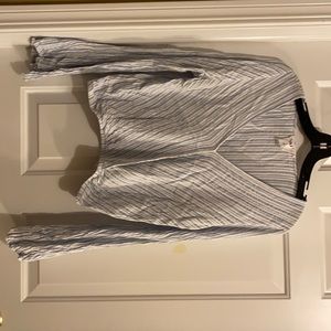 Crop bell sleeves top from dry goods